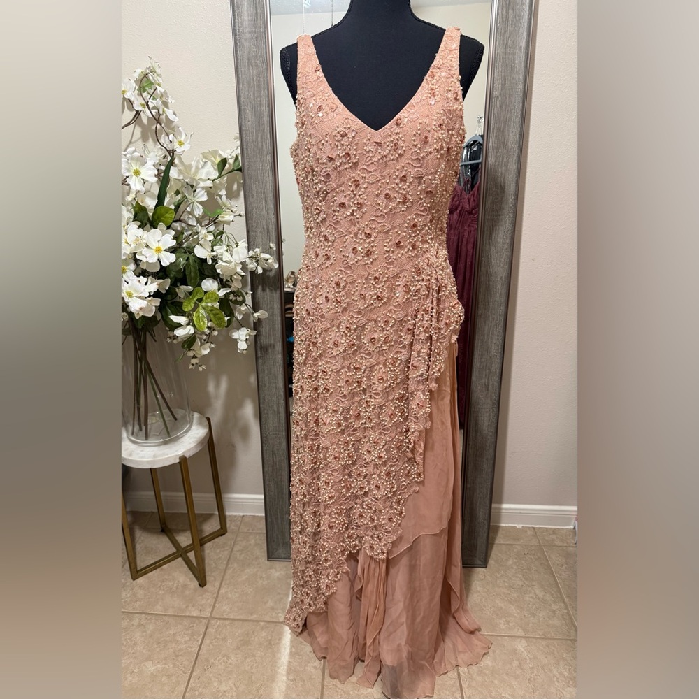 Chic Asymmetrical Pink Lace Dress
